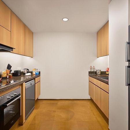 Grand Hyatt Mumbai Hotel And Residences מראה חיצוני תמונה A typical kitchen in a residential apartment