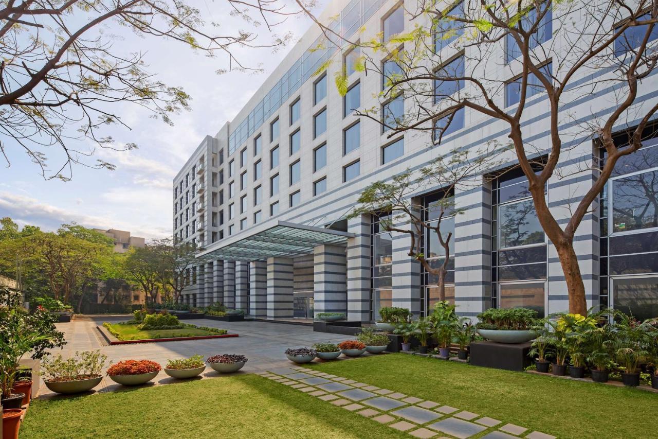 Grand Hyatt Mumbai Hotel And Residences מראה חיצוני תמונה The Oberoi, Mumbai