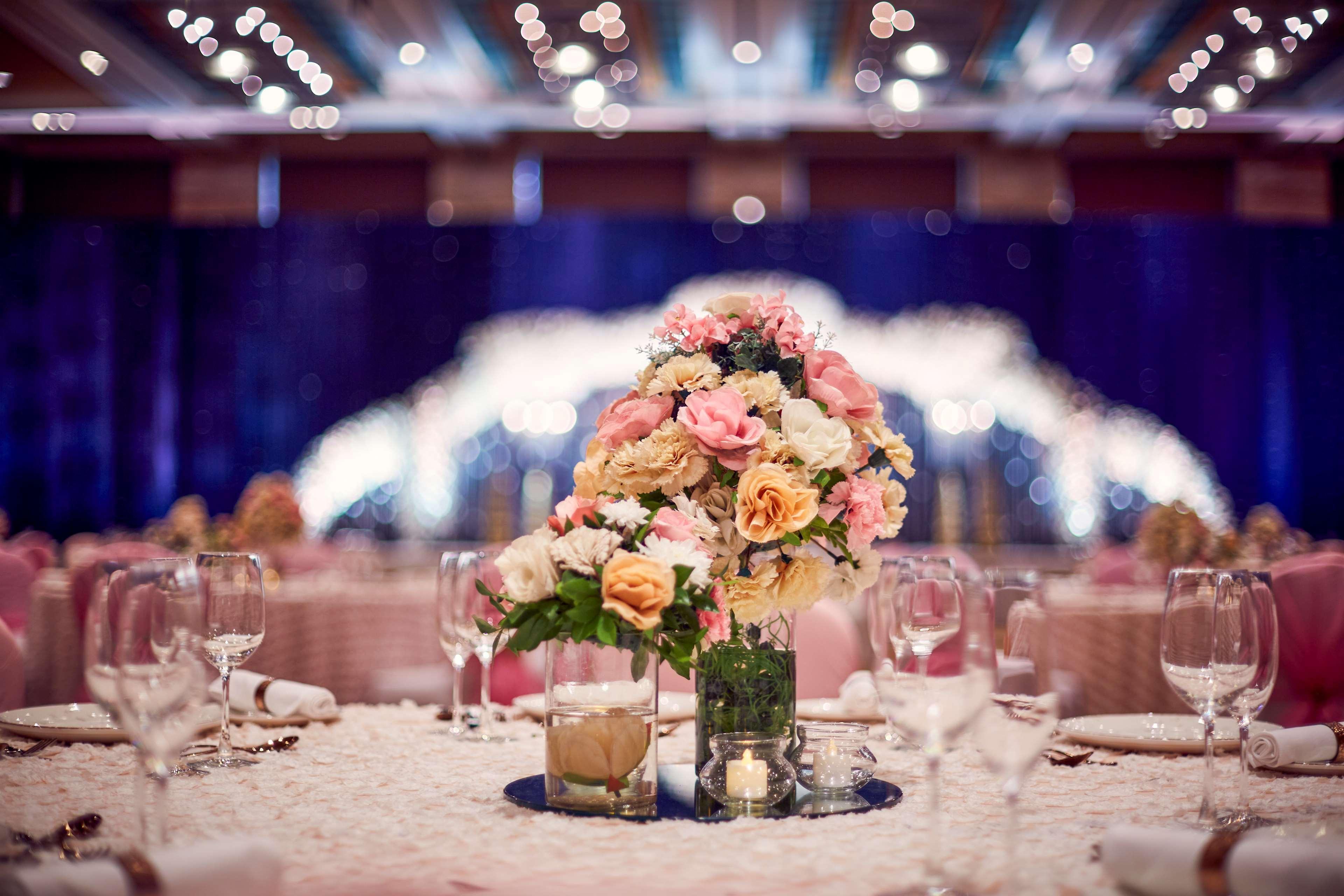 Grand Hyatt Mumbai Hotel And Residences מראה חיצוני תמונה A wedding reception