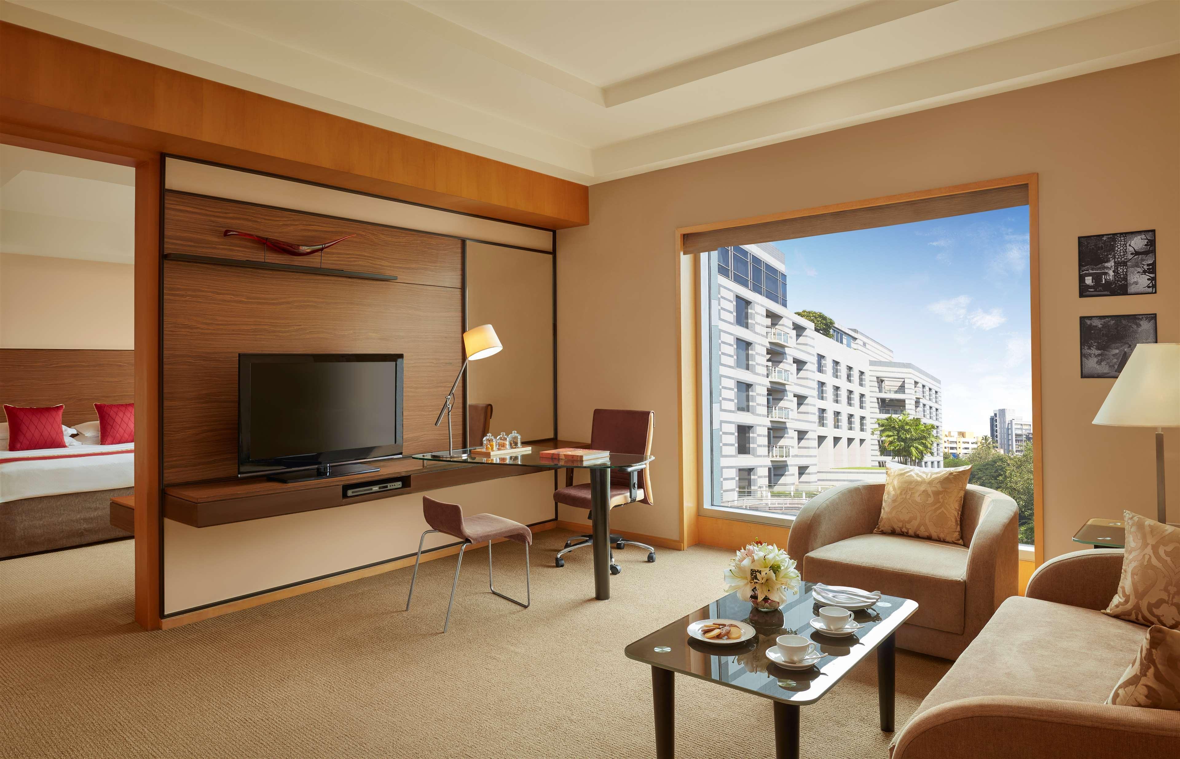 Grand Hyatt Mumbai Hotel And Residences מראה חיצוני תמונה Suite at the Taj Bengal