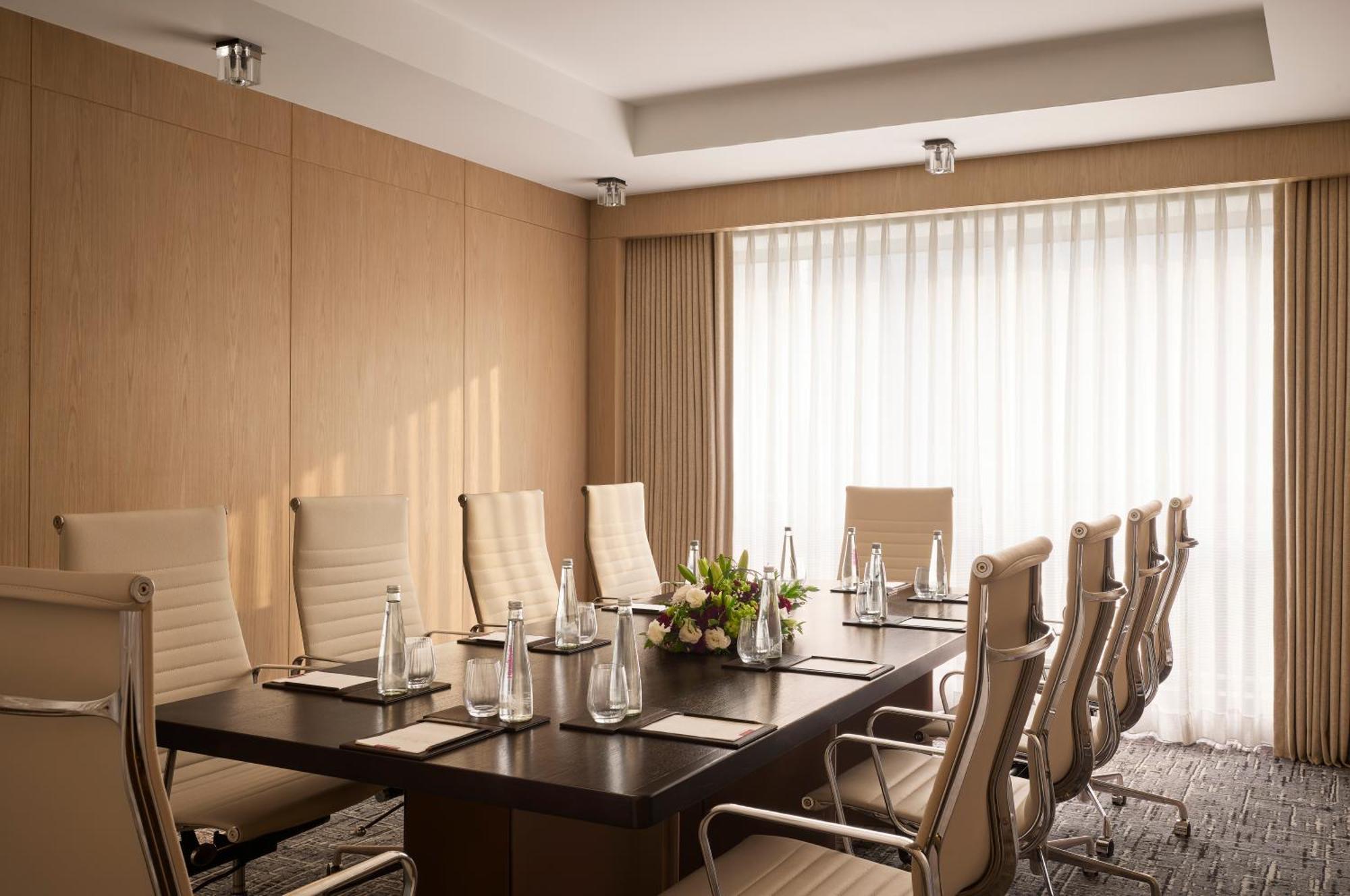 Grand Hyatt Mumbai Hotel And Residences מראה חיצוני תמונה Meeting room